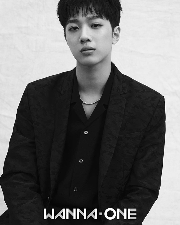 wanna one laiguanlin