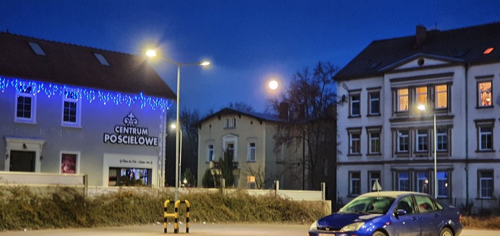 Księżyc o poranku