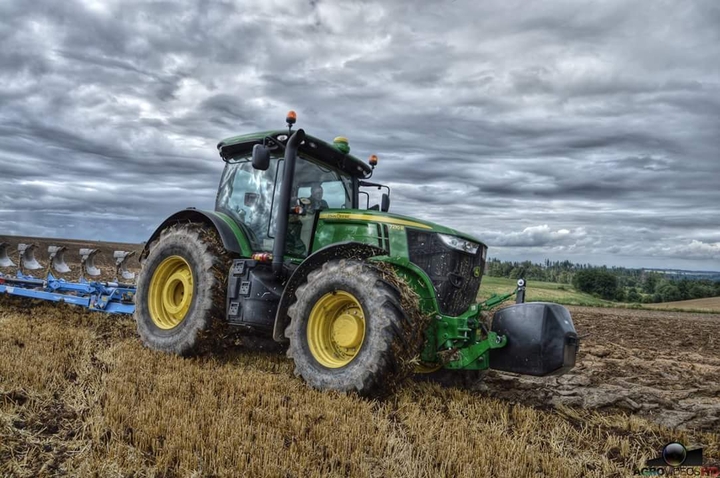 Tractor