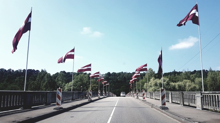 bring and flags