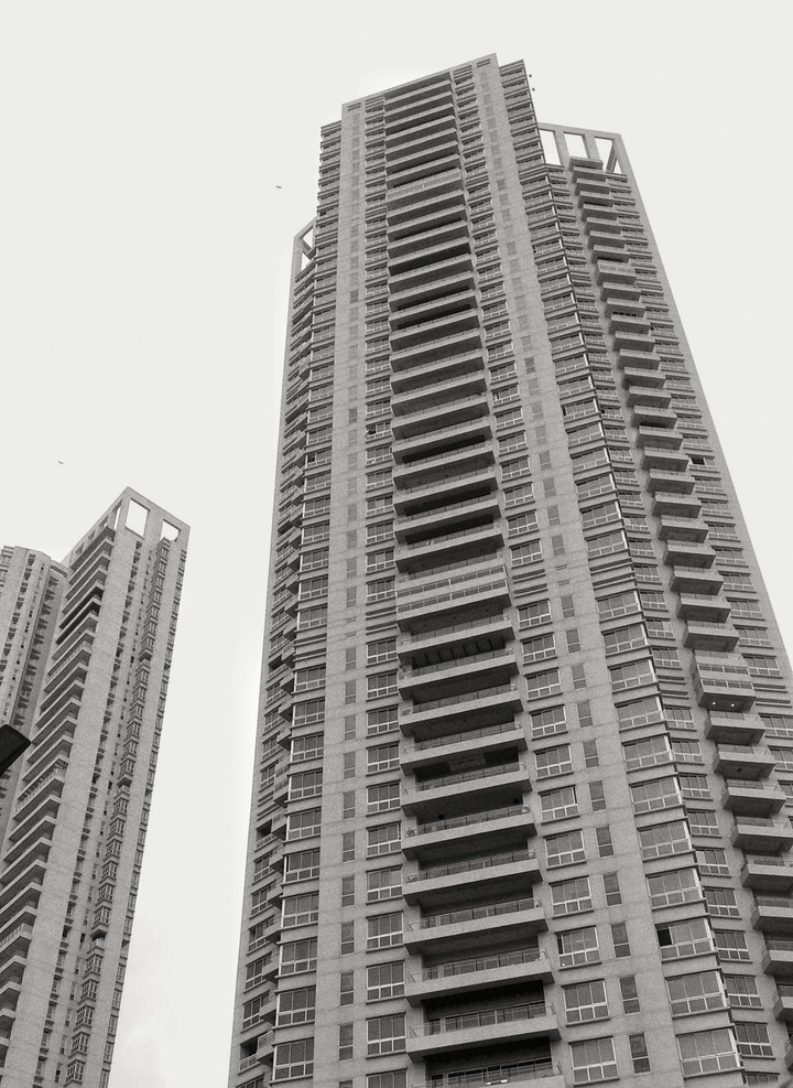 Skyscraper architectures