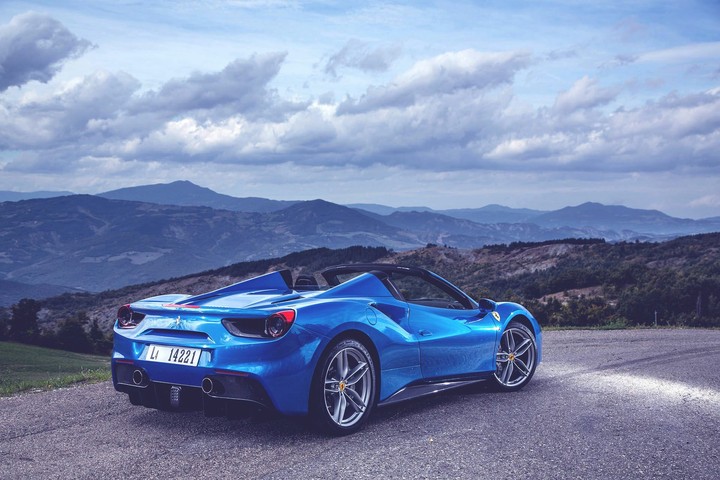 blue car
