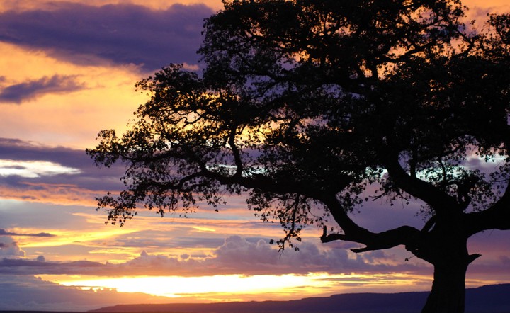 A huey of colours in the sky. Masai Mara