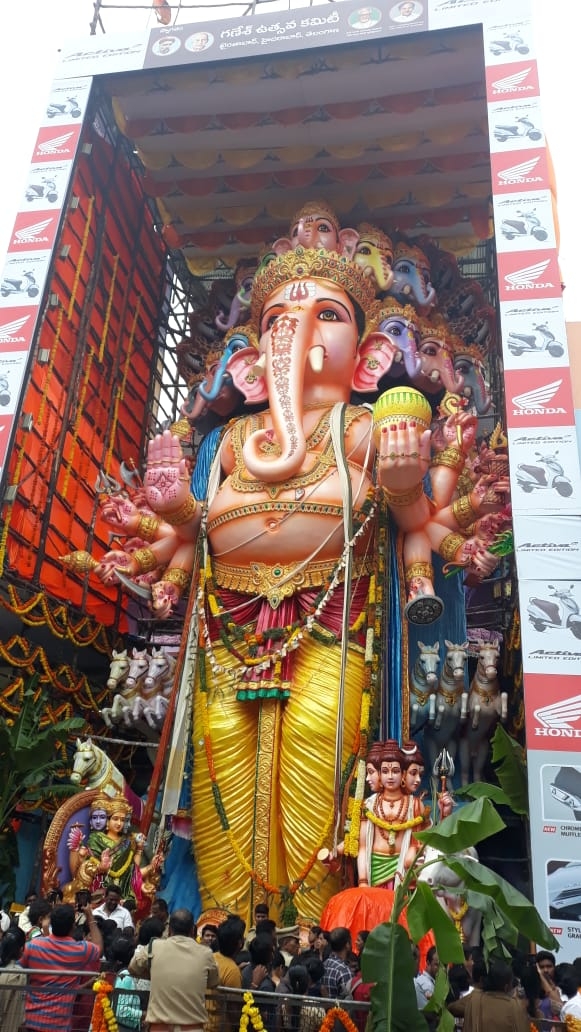 Bolo Ganesh Maharaj ki jai