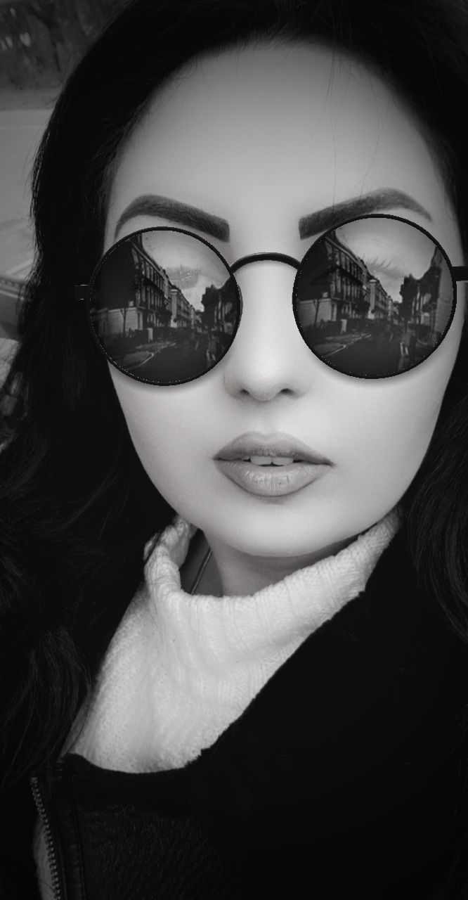 black&white