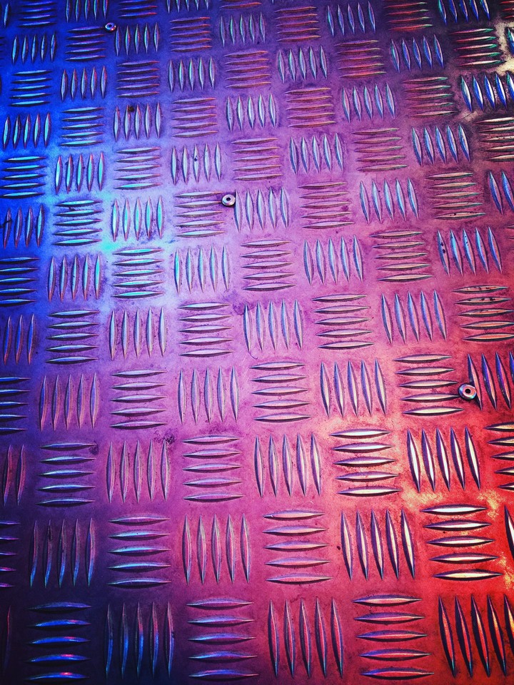 Colored Metall