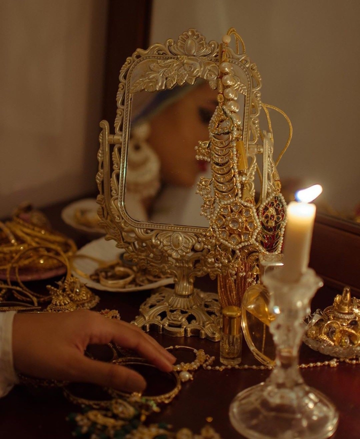 ""jewelry""