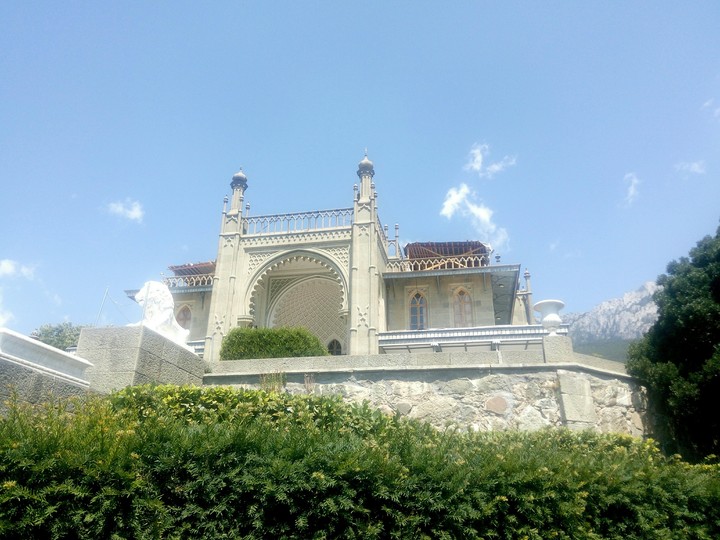 Варанцовский дворец