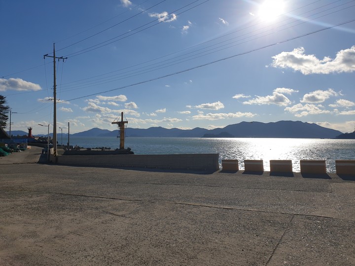 .