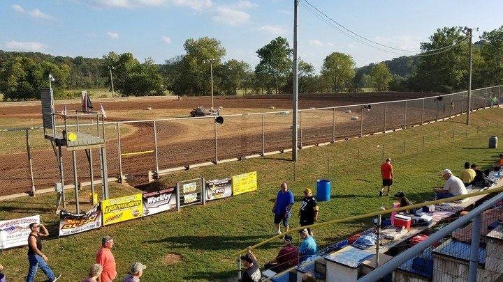 Dirt Racing