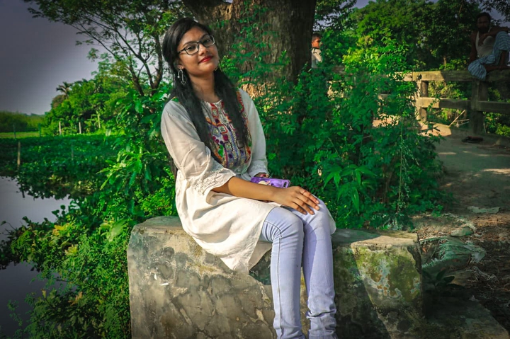 সবুজের হাতছানি