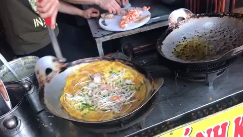 Vietnam Hanoi Banh xeo