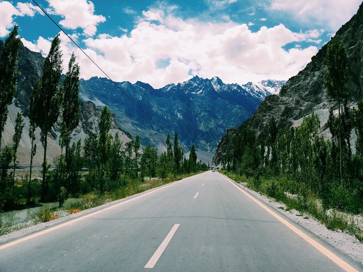Road through Passu