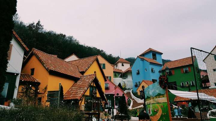 pretty house