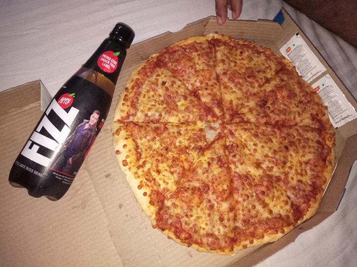 pizzaa and fizz