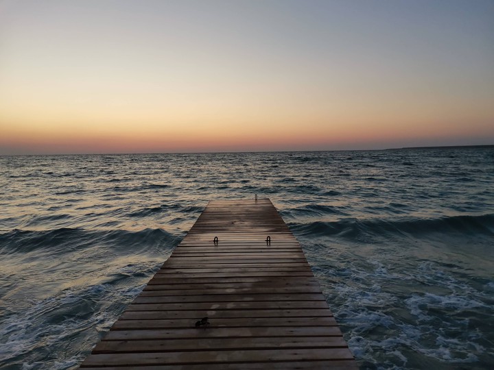 Море
