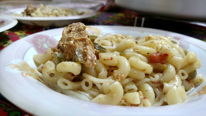 Macroni