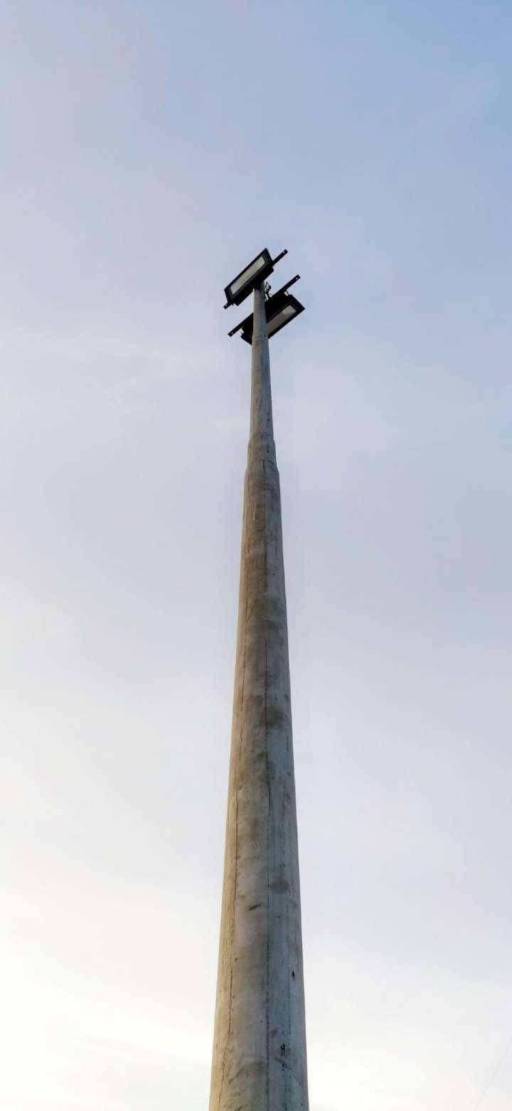 light pole