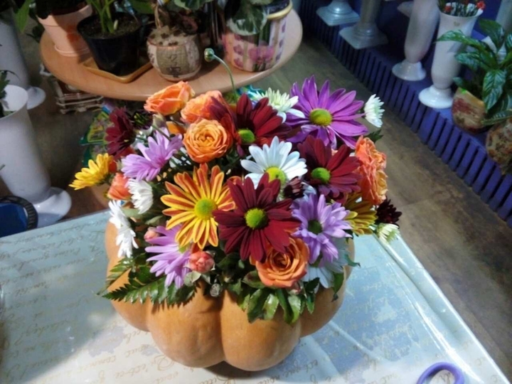 Bouquet in pumpkin