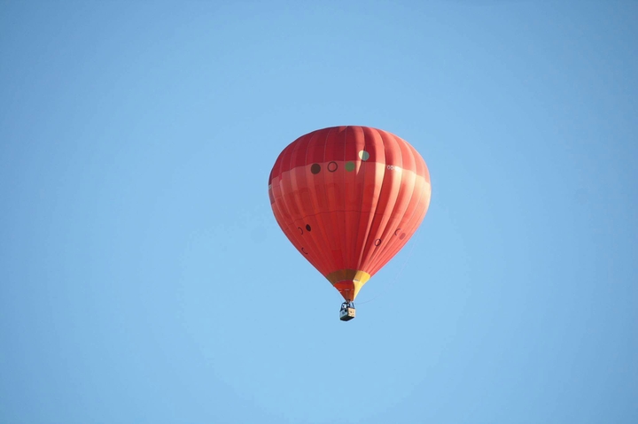 Hot air balloon