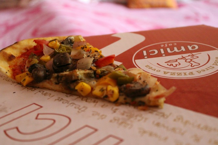 Mah pizza slice fr u....