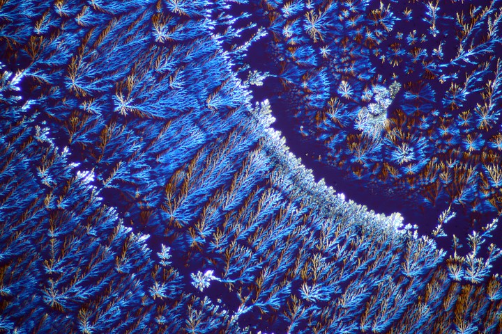 Microcristais de água mineral “Essentuki 4”