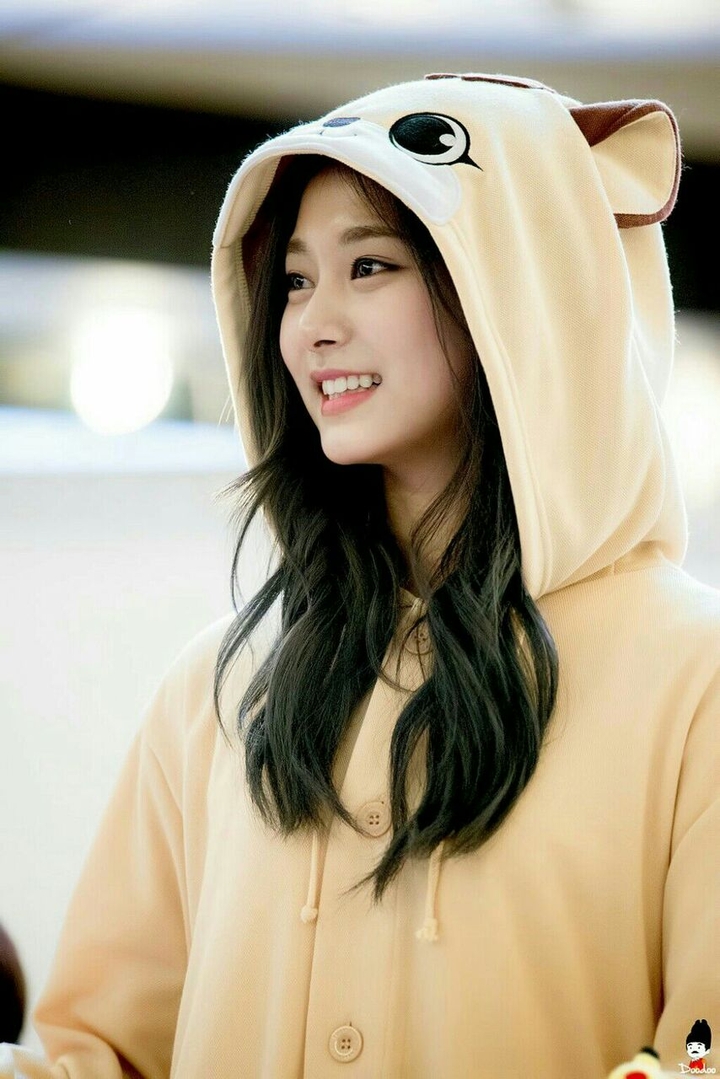 tzuyu.I like  2 meet u one day
