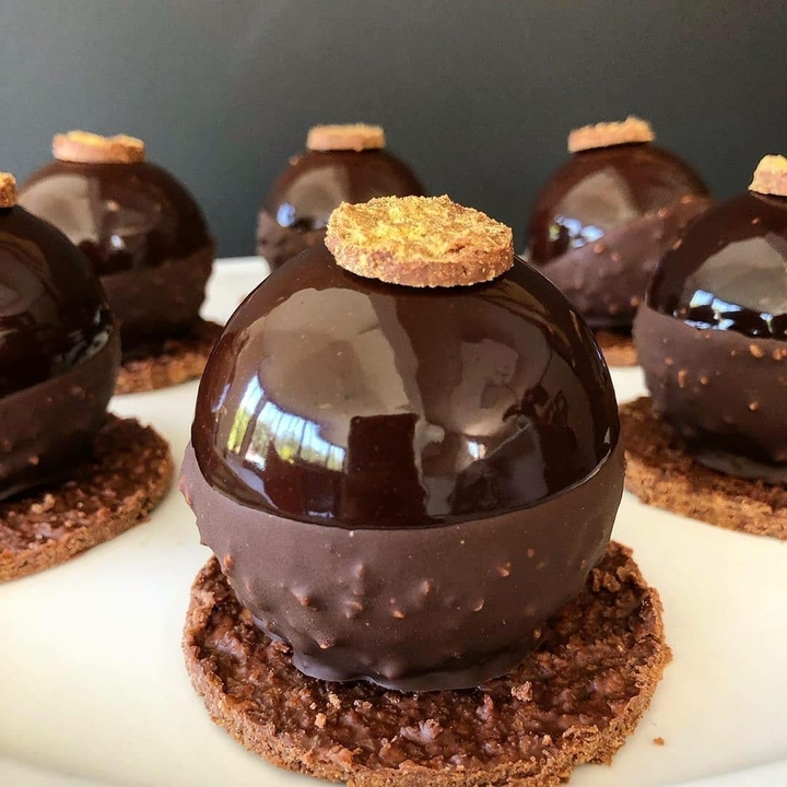 raspberry chocolate desert