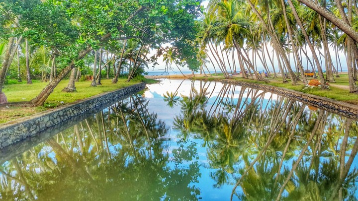 Snehathiram Backwaters