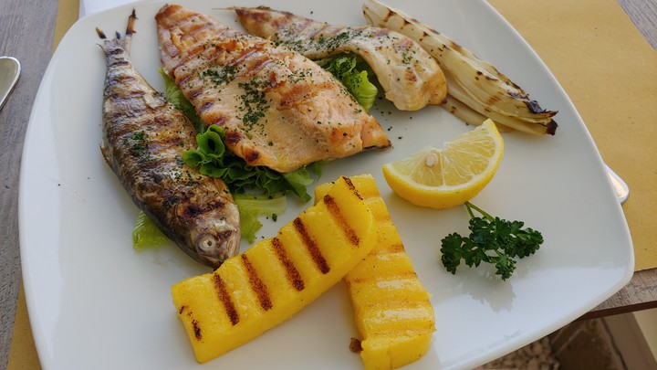 Fish and roasted polenta