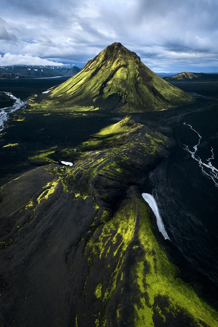 Green Pyramid - Iceland
+ Daniel Gastager