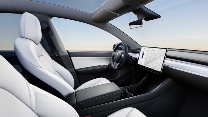 Tesla_Model_Y_Performace