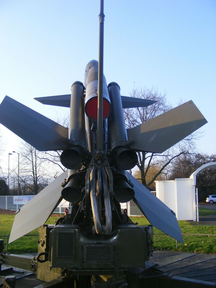 misil