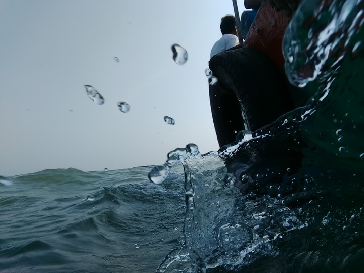 traveling in boat
