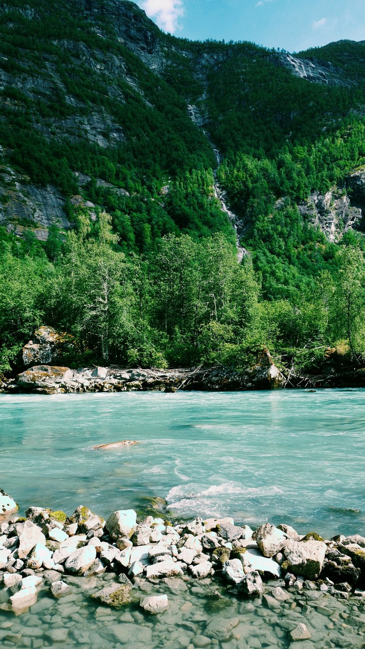 Calm as blue