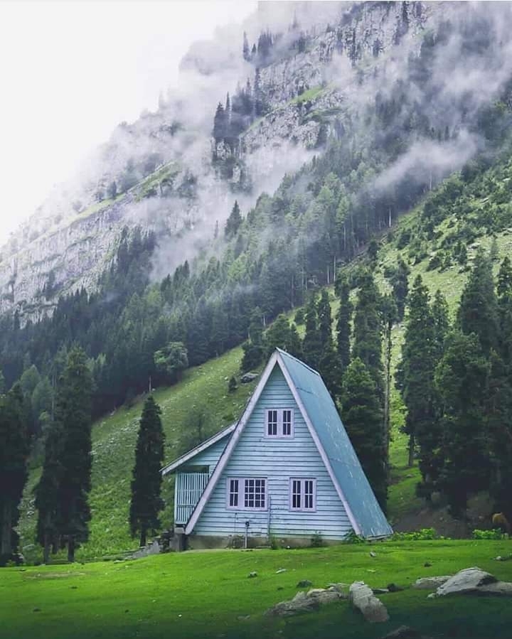 Aru Valley, Jammu and Kashmir.