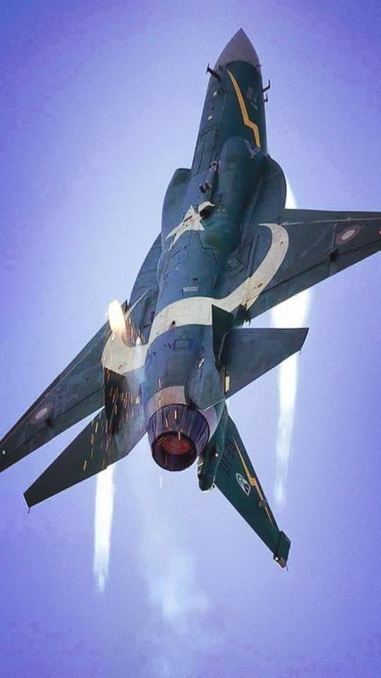 F 17 thunder ⚡