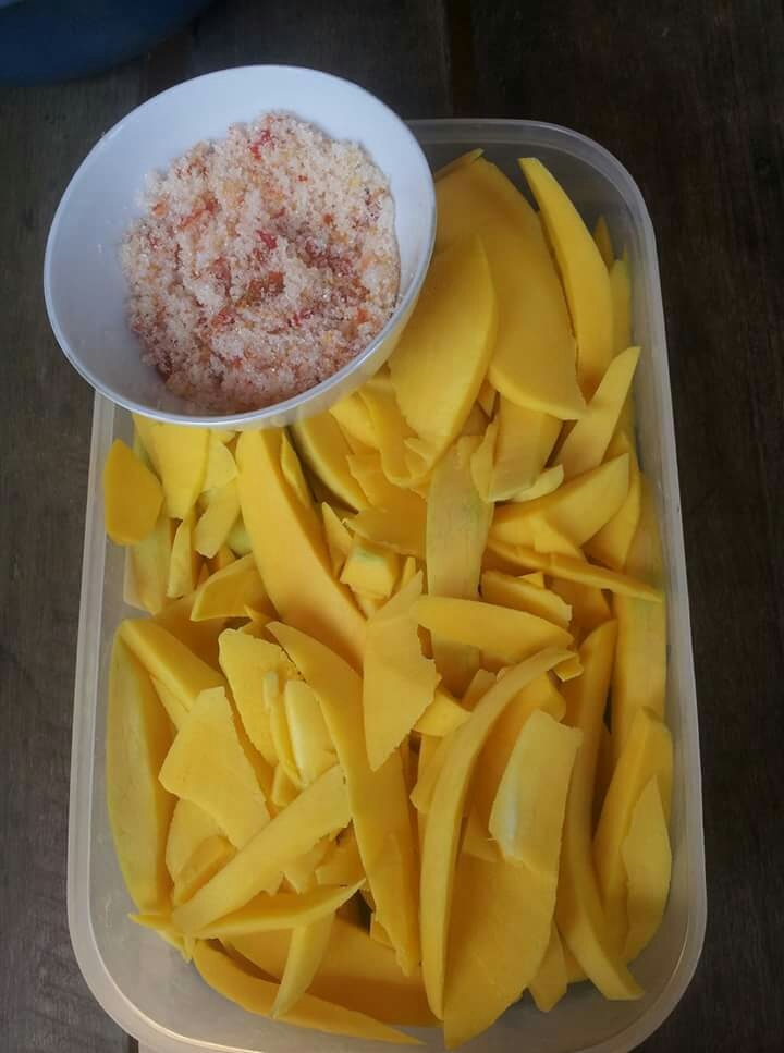 Mango ft Peppers Salt
