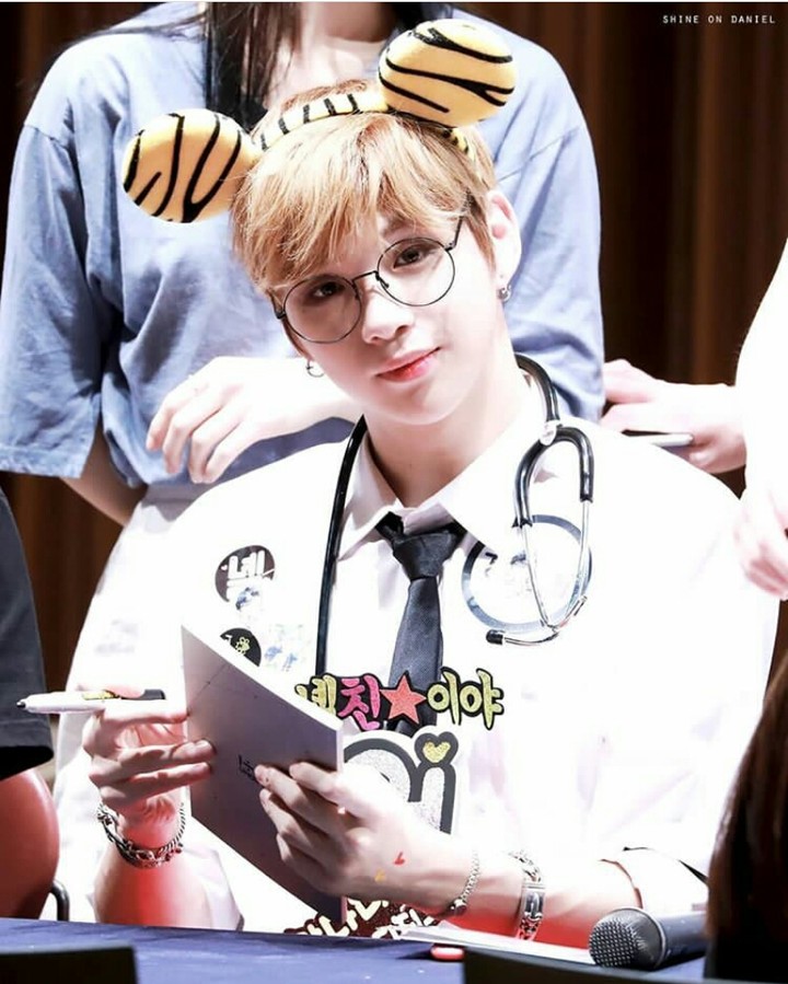 wanna one kang daniel