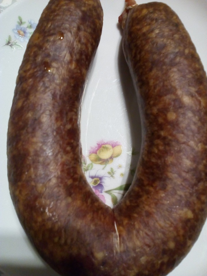 Bratwurst vom Fleicherfachgeschäft.