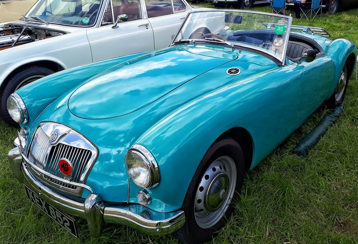 MG at car show