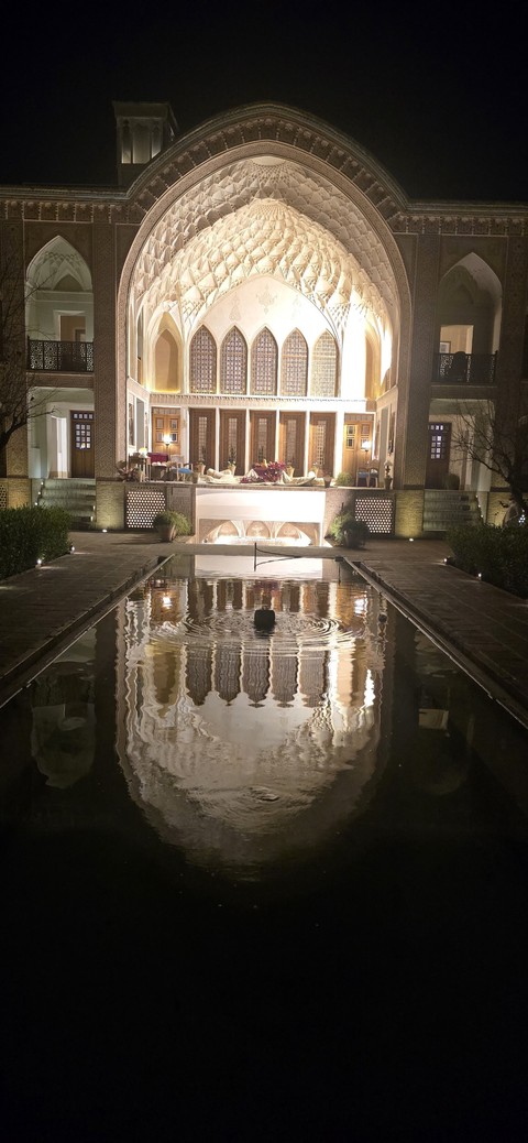 тапети reflection, courtyard
