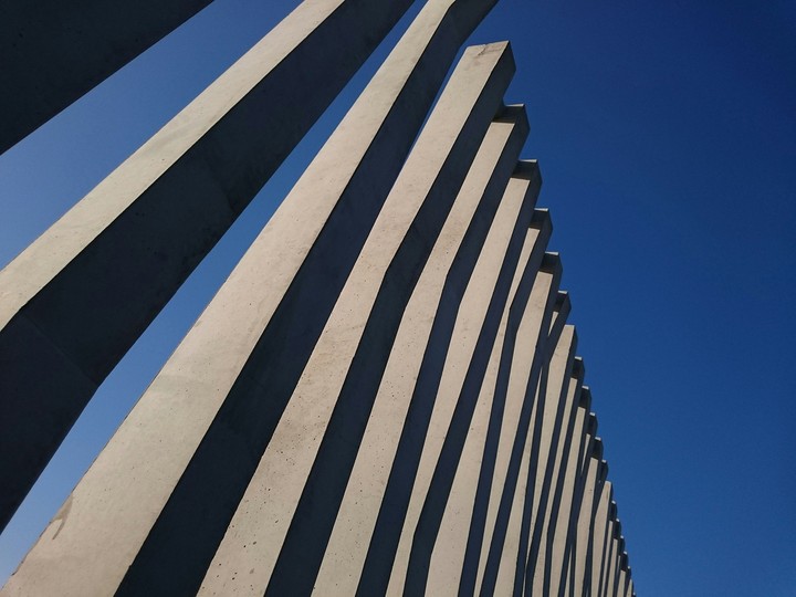 minimal architecture