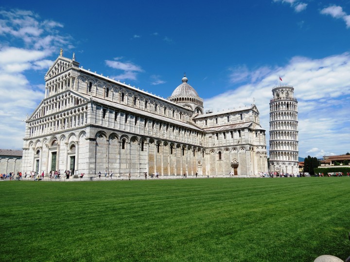 Leaning tower of Pisa