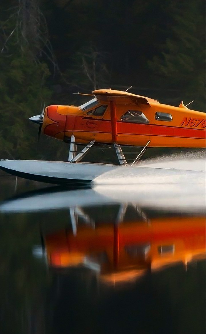 Float Plane Landing Sweet in Alaska USA