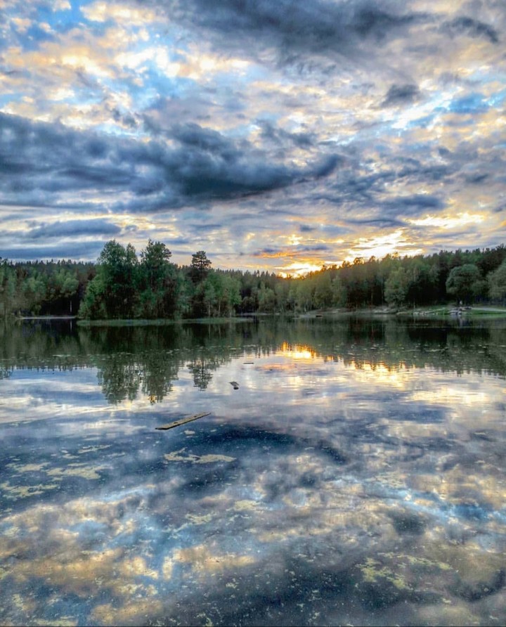 sky & Lake