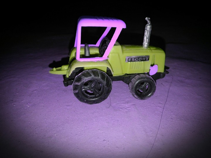 ESCORT TRACTOR