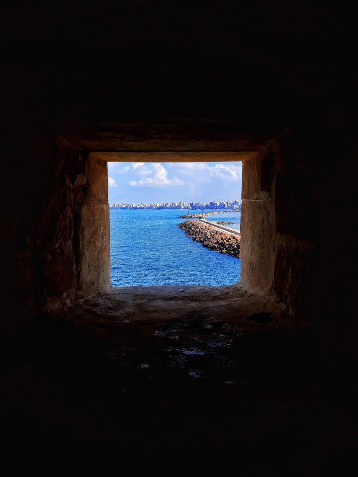 sea window