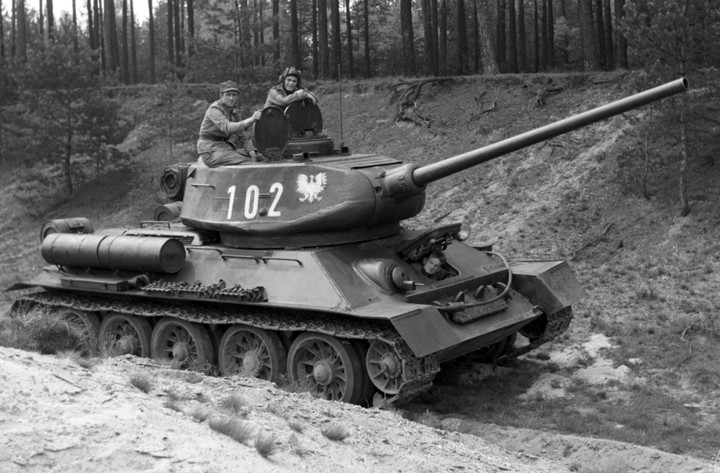 t 34