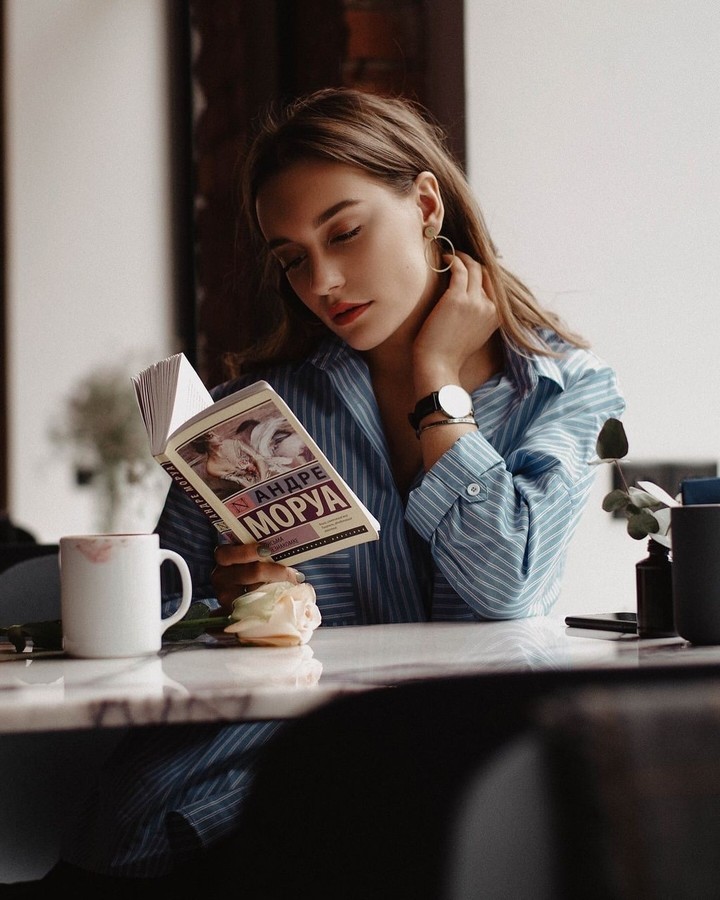 girls who read